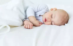 宝宝患上了泪囊炎该怎么办？新生婴儿泪囊炎的症状和危害有哪些？