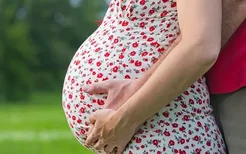 孕妇不能喝什么奶？专家：怀孕前一年开始喝孕妇奶粉
