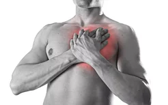 胸骨突出的原因是什么？胸骨突出如何训练矫正